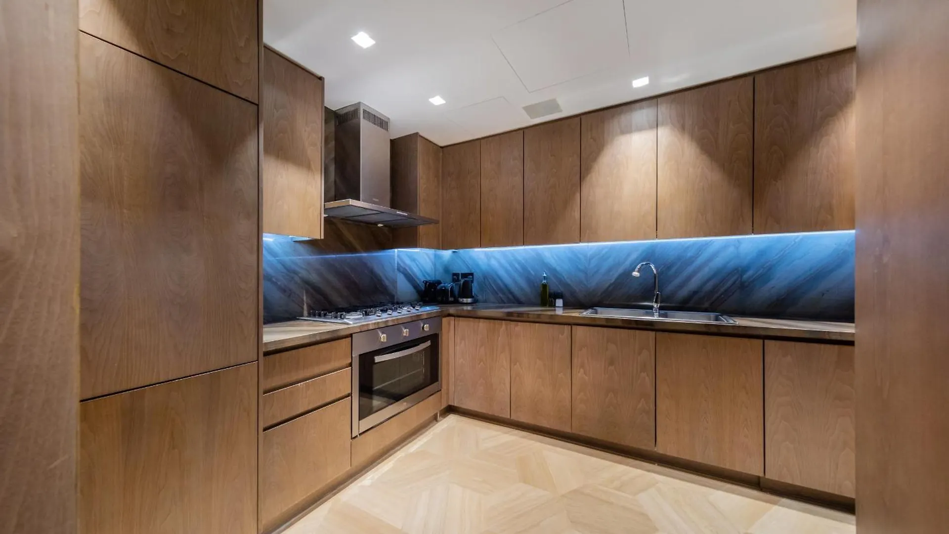 Superluxury Apartment In Five Palm, Pool & Beach Access Dubai