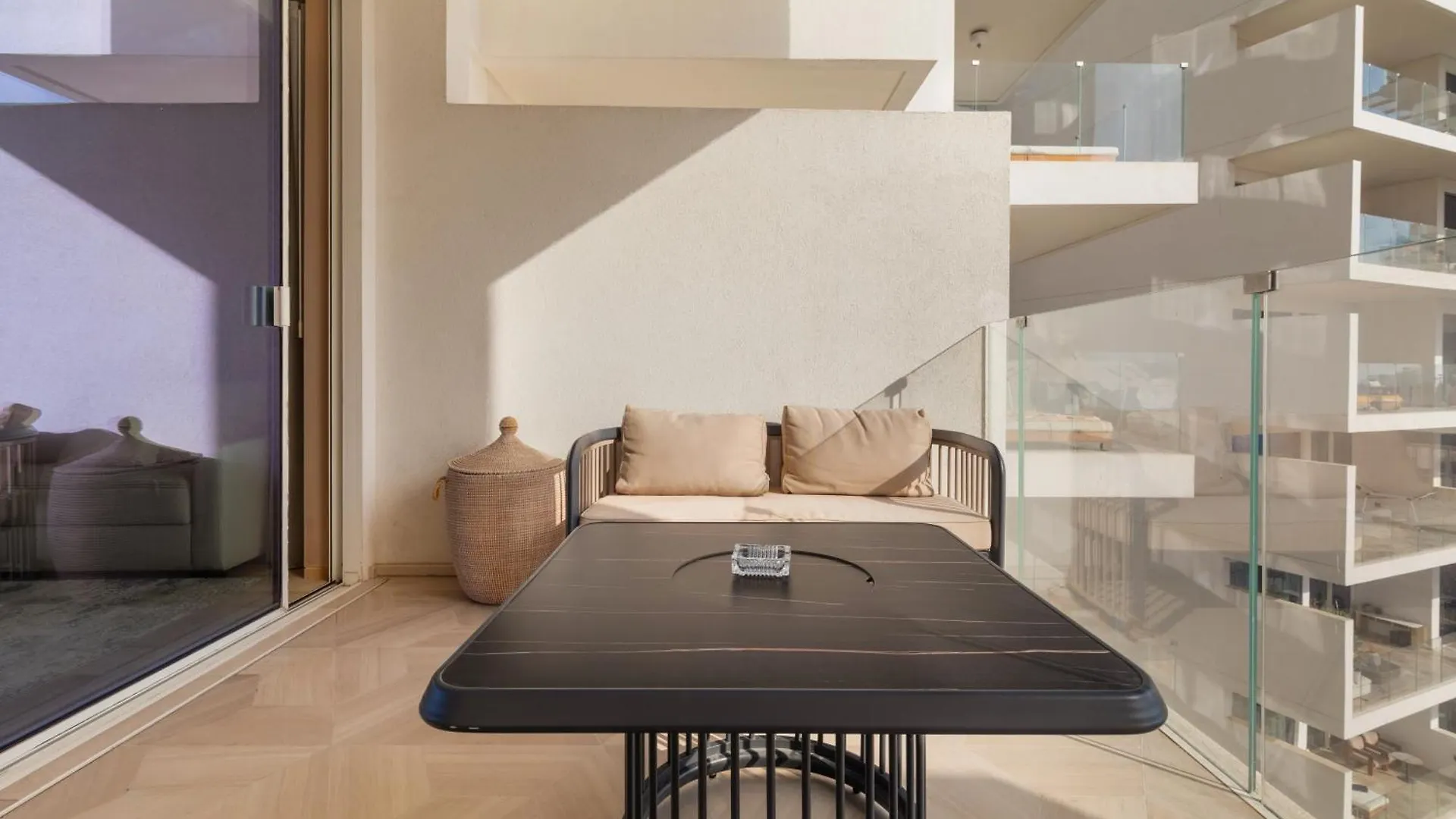 Superluxury Apartment In Five Palm, Pool & Beach Access Dubai