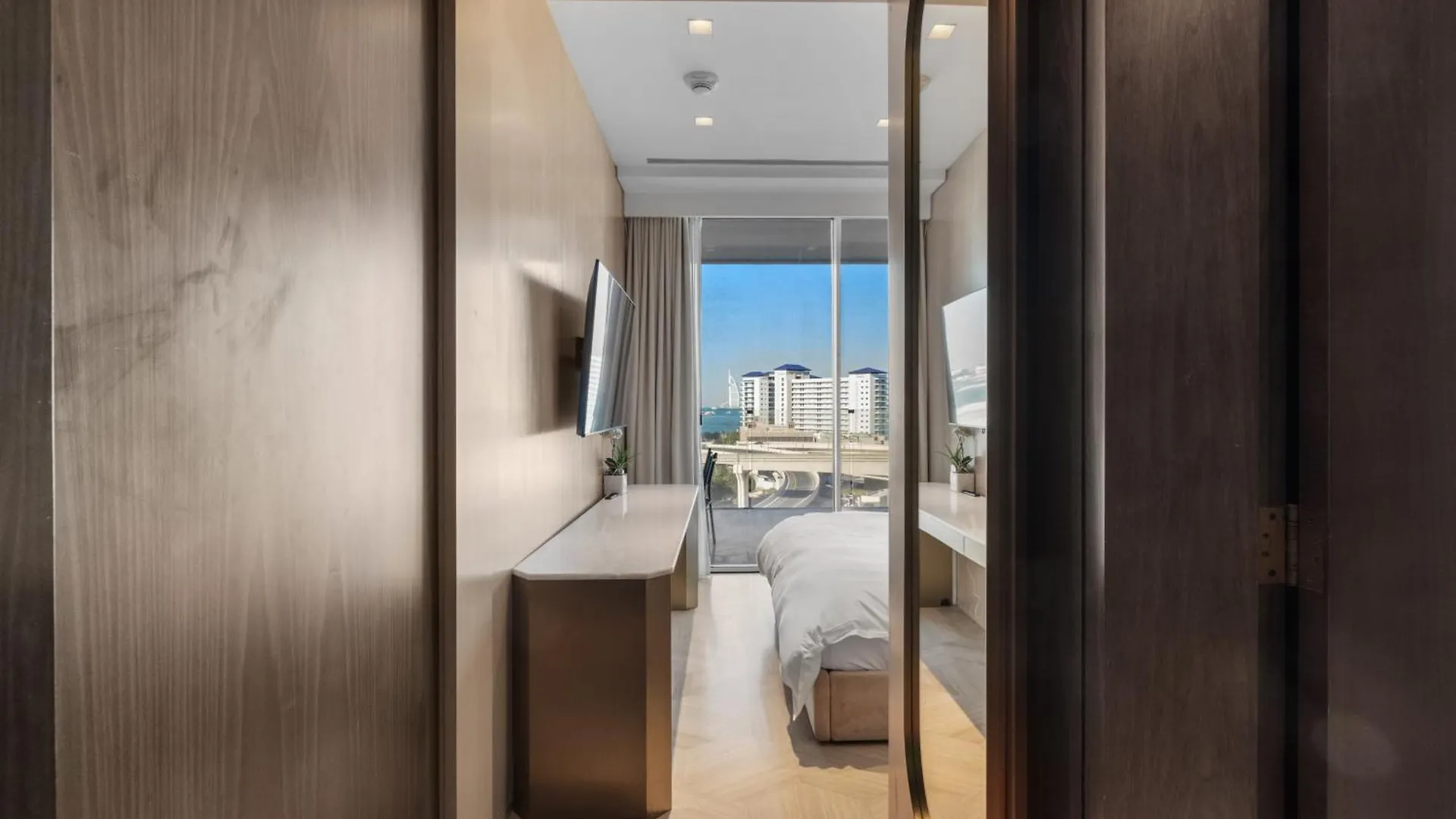 Superluxury Apartment In Five Palm, Pool & Beach Access Dubai 0*,  United Arab Emirates