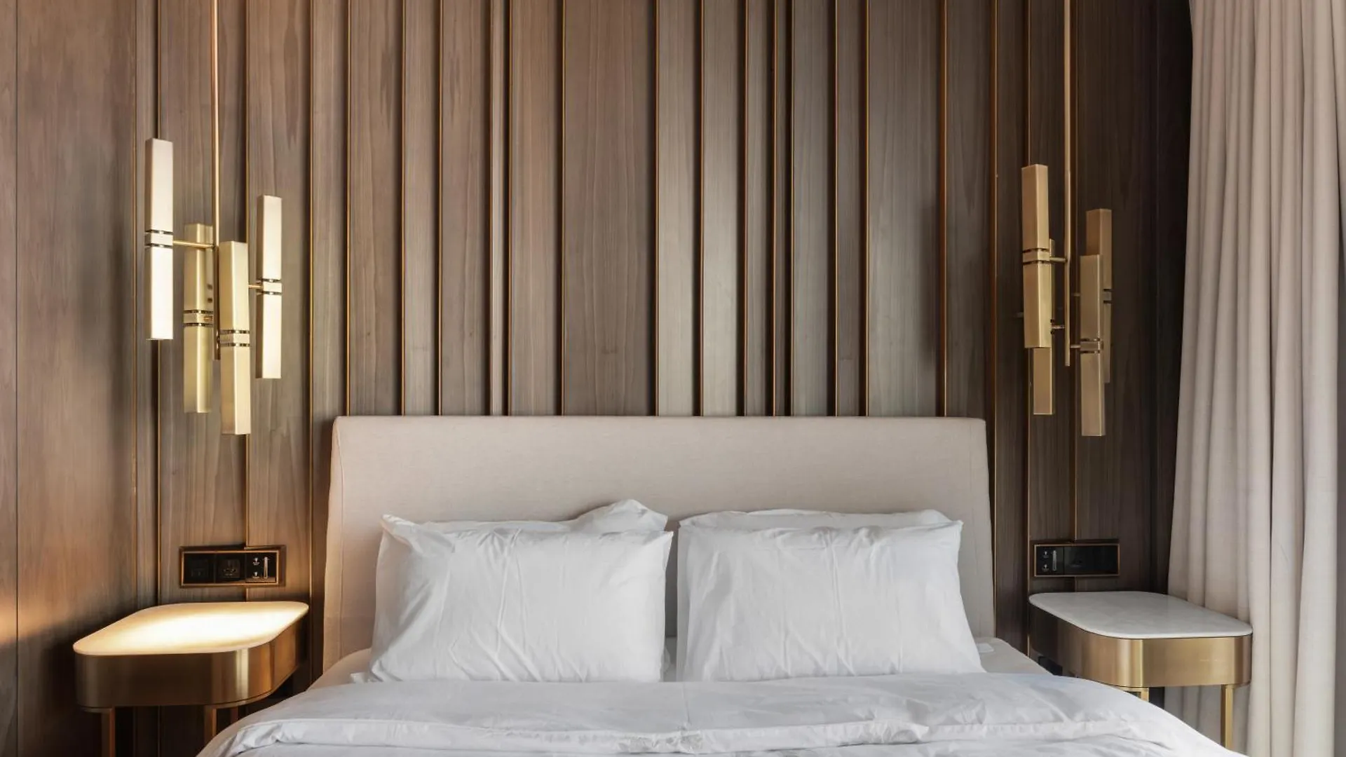Superluxury Apartment In Five Palm, Pool & Beach Access Dubai